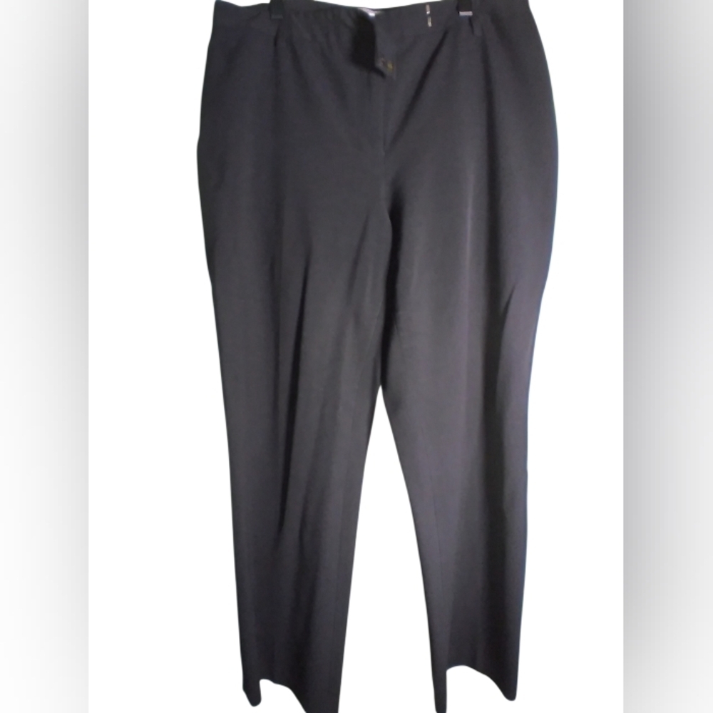 Chaus Black Dress Pants - Straight Leg Size 8 Back Pockets Business Office